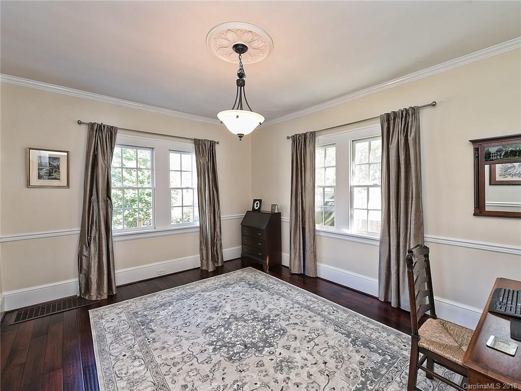 931 Bromley Road Charlotte, NC 28207 - Photo 3 of 27 Gallery Image 3