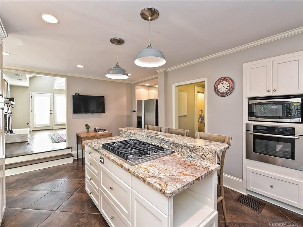 931 Bromley Road Charlotte, NC 28207 - Photo 7 of 27 Gallery Image 7