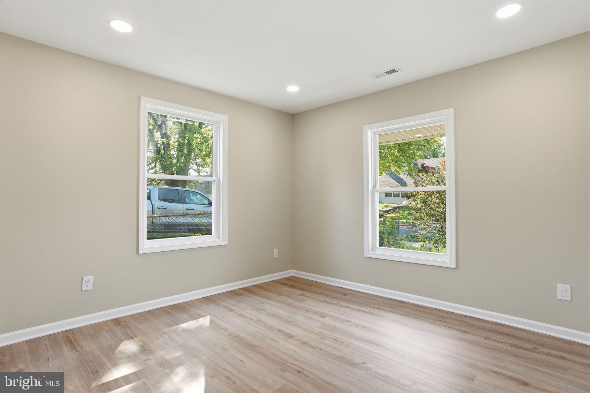22 Peppermint Road Levittown, PA 19056 - Photo 17 of 42