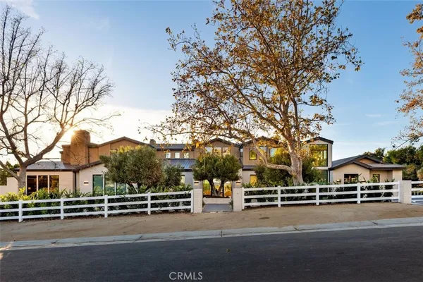 $25,995,000 | 25151 Jim Bridger Road, Hidden Hills, CA 91302