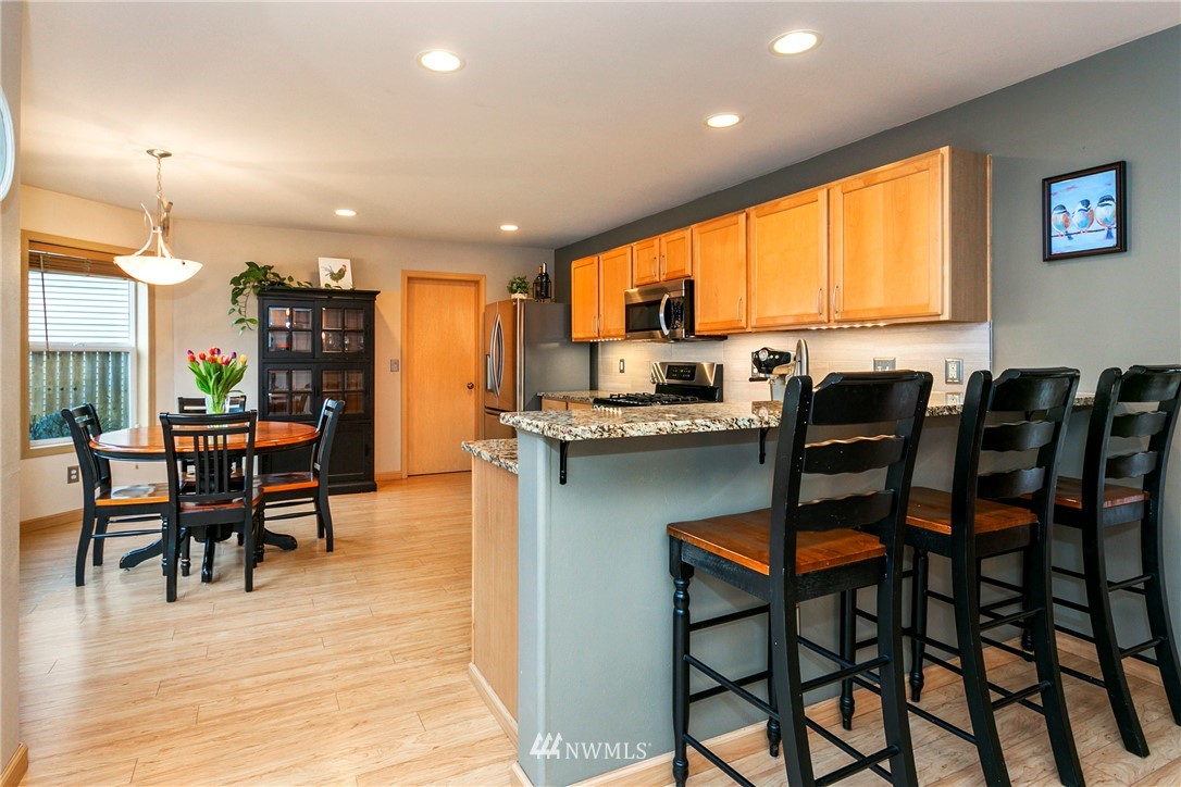 14510 Ravenwood Road Southeast Monroe, WA 98272 - Photo 9 of 36 Gallery Image 9