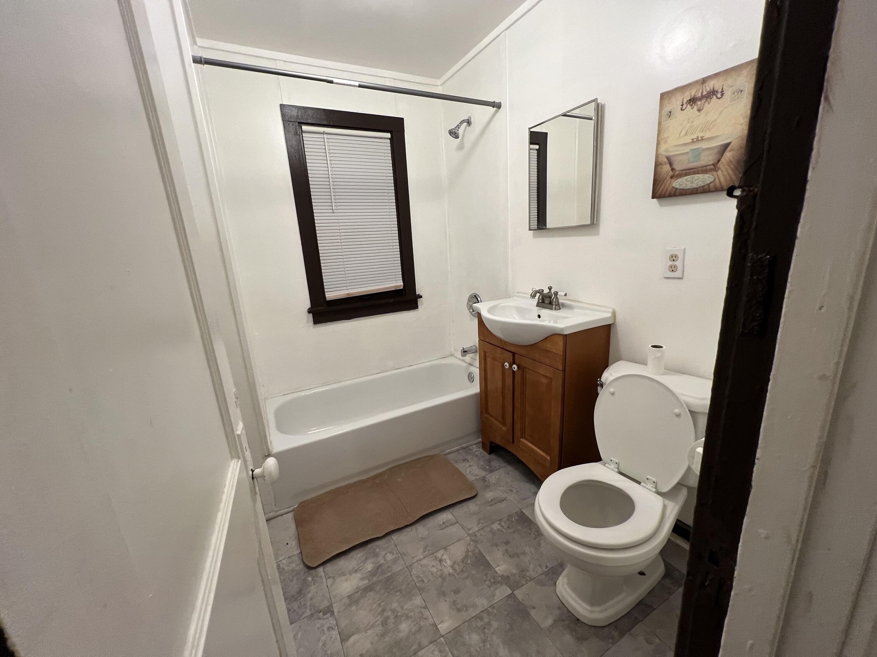 2770 North 39th Street, Unit 2772 Milwaukee, WI 53210 - Photo 13 of 20 Photo Oct 23 2025, 6 07 47 PM