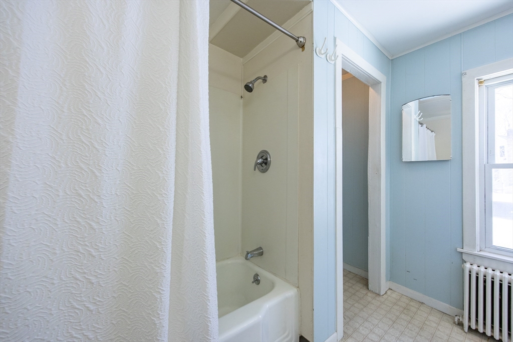 165 Chestnut Street North Attleboro, MA 02760 - Photo 10 of 37