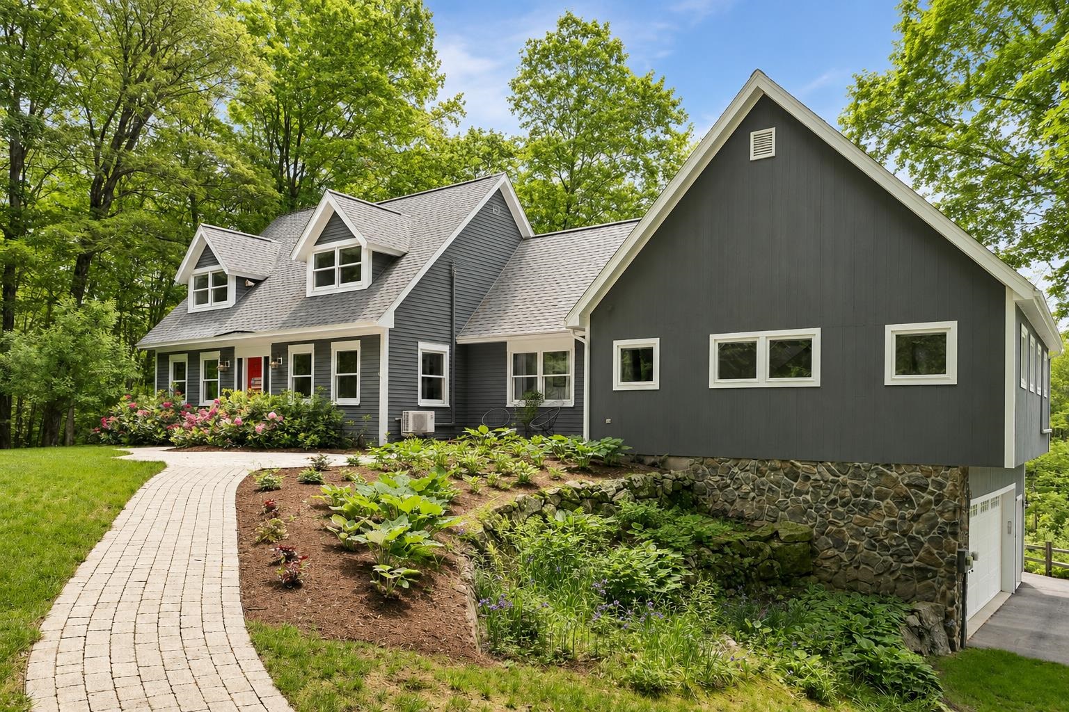 106 Tracy Way Meredith, NH 03253 - Photo 13 of 58