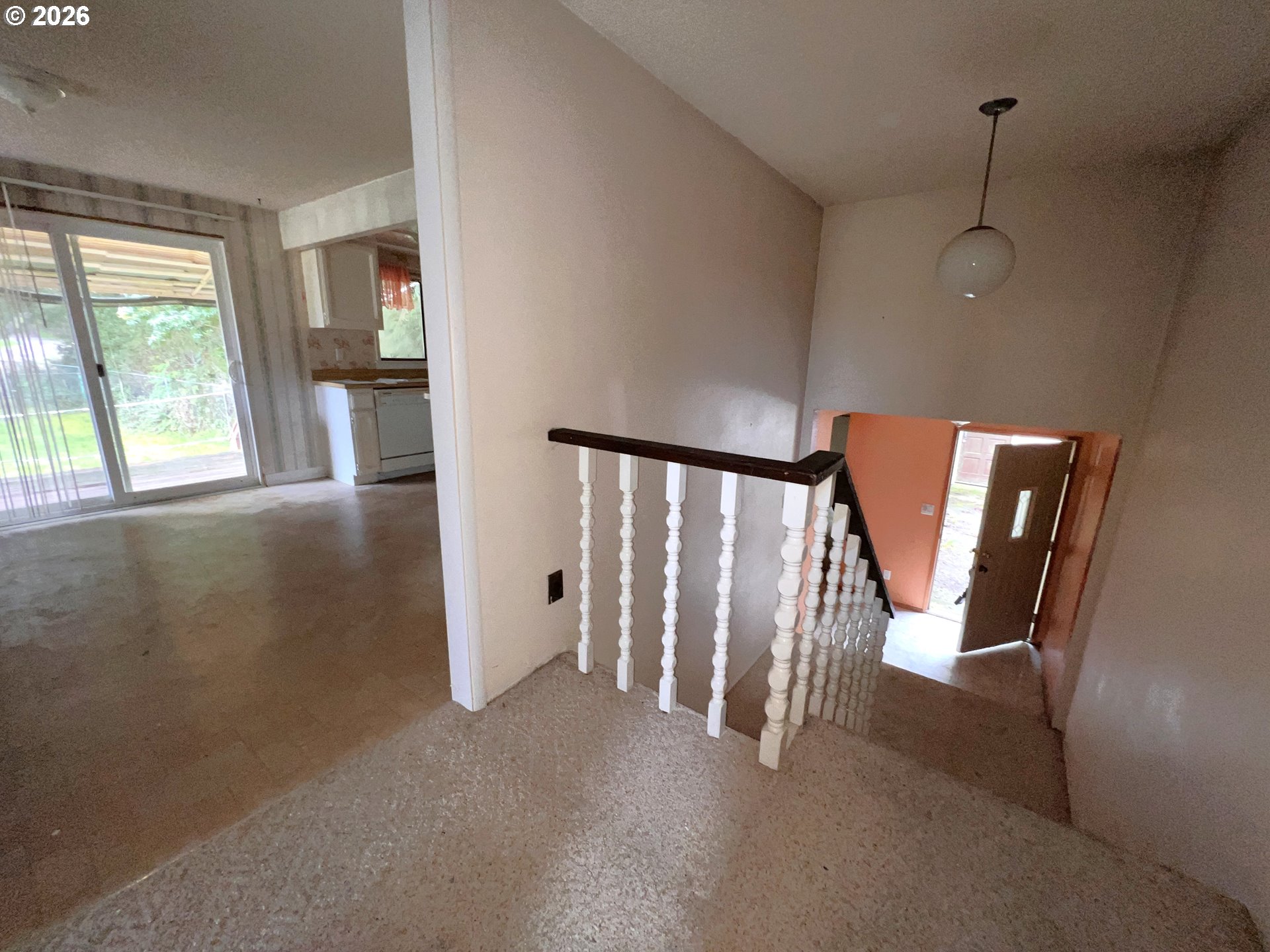 321 Jd Lane Reedsport, OR 97467 - Photo 8 of 31 Entrance/Foyer