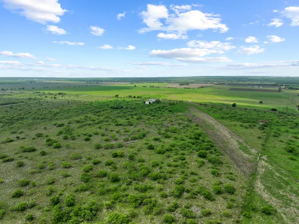 $9,100,000 | 14104 Hokanson Road, Del Valle, TX 78617