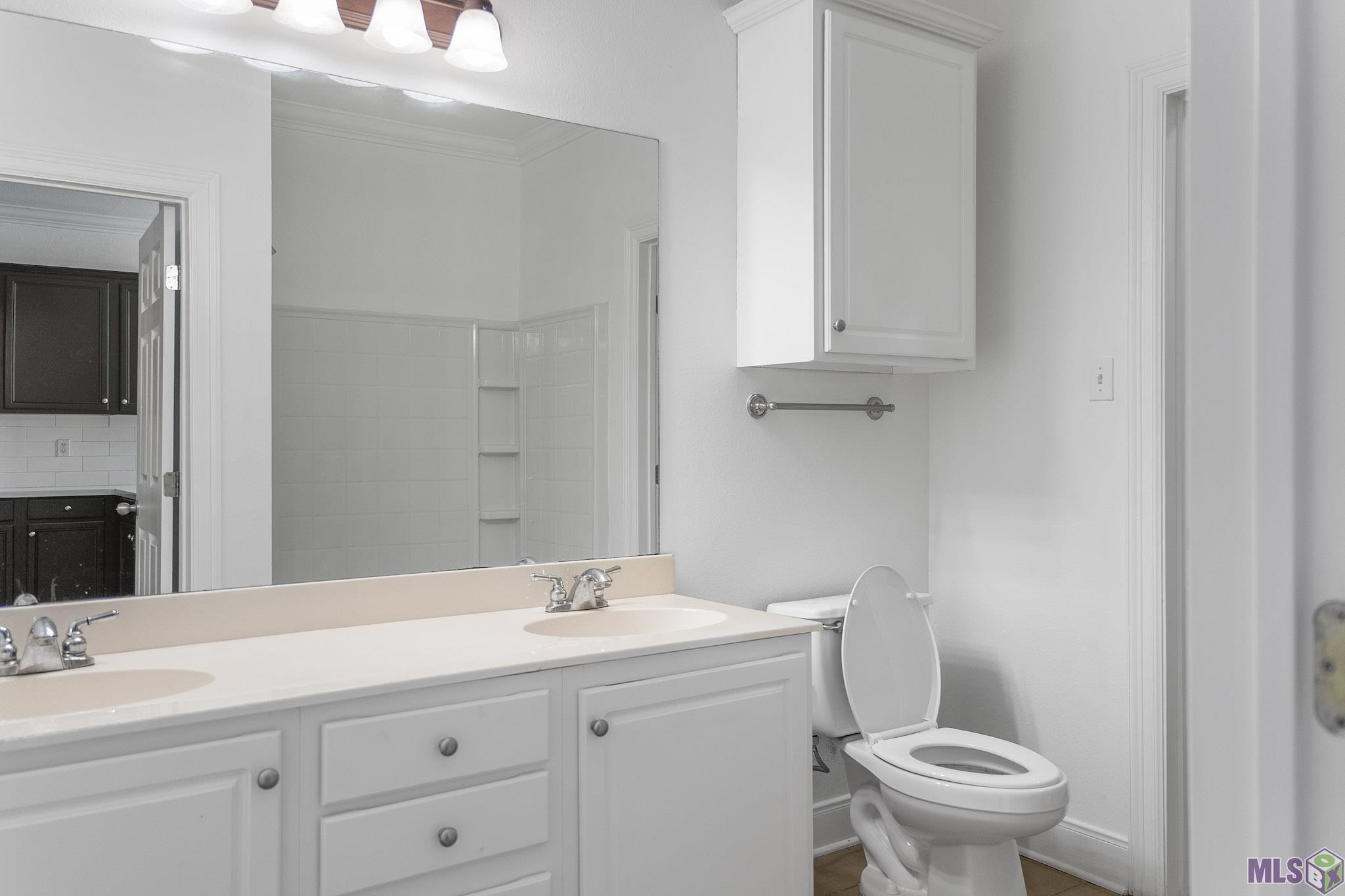 10600 Lakes Boulevard, Unit 305 Baton Rouge, LA 70810 - Photo 12 of 33