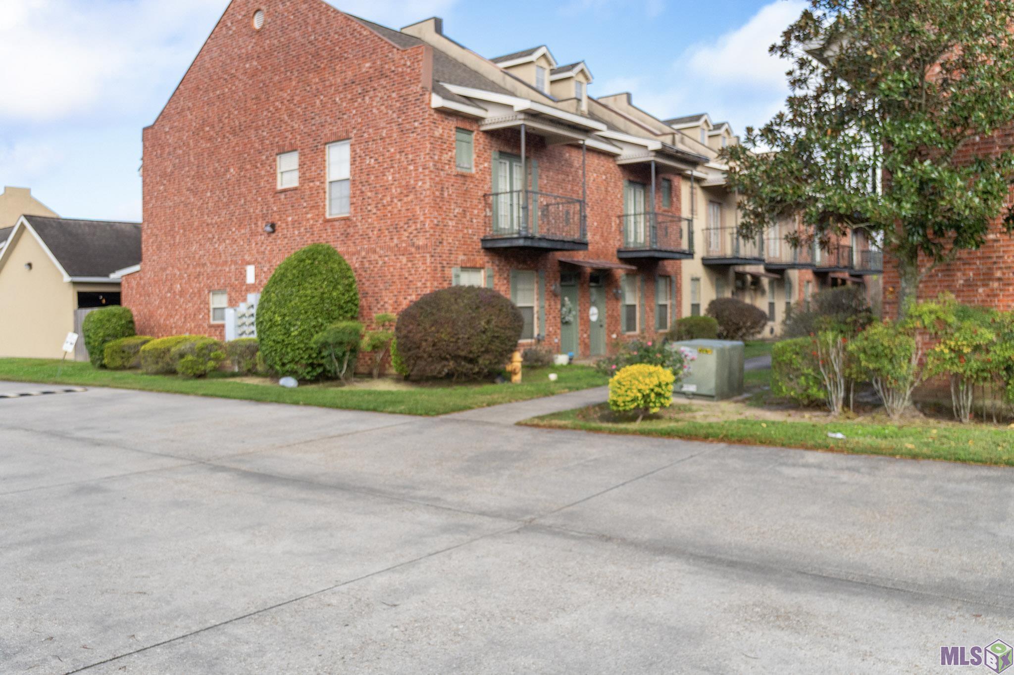 10600 Lakes Boulevard, Unit 305 Baton Rouge, LA 70810 - Photo 2 of 33