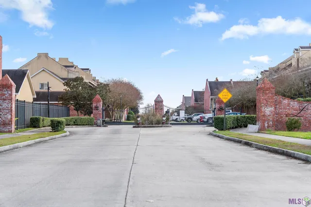 $1,850 | 10600 Lakes Boulevard, Unit 305, Baton Rouge, LA 70810