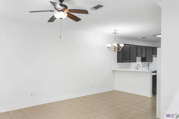$1,800 | 10600 Lakes Boulevard, Unit 305, Baton Rouge, LA 70810