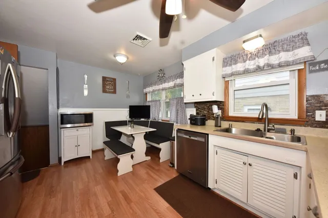 $339,900 | 9525 West Grantosa Drive, Wauwatosa, WI 53222