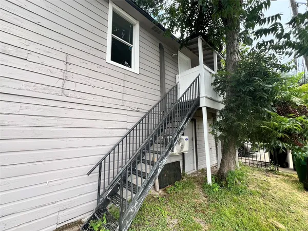 $875 | 1514 West 14th Street, Houston, TX 77008