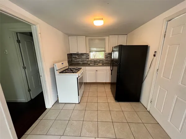 $875 | 1514 West 14th Street, Houston, TX 77008
