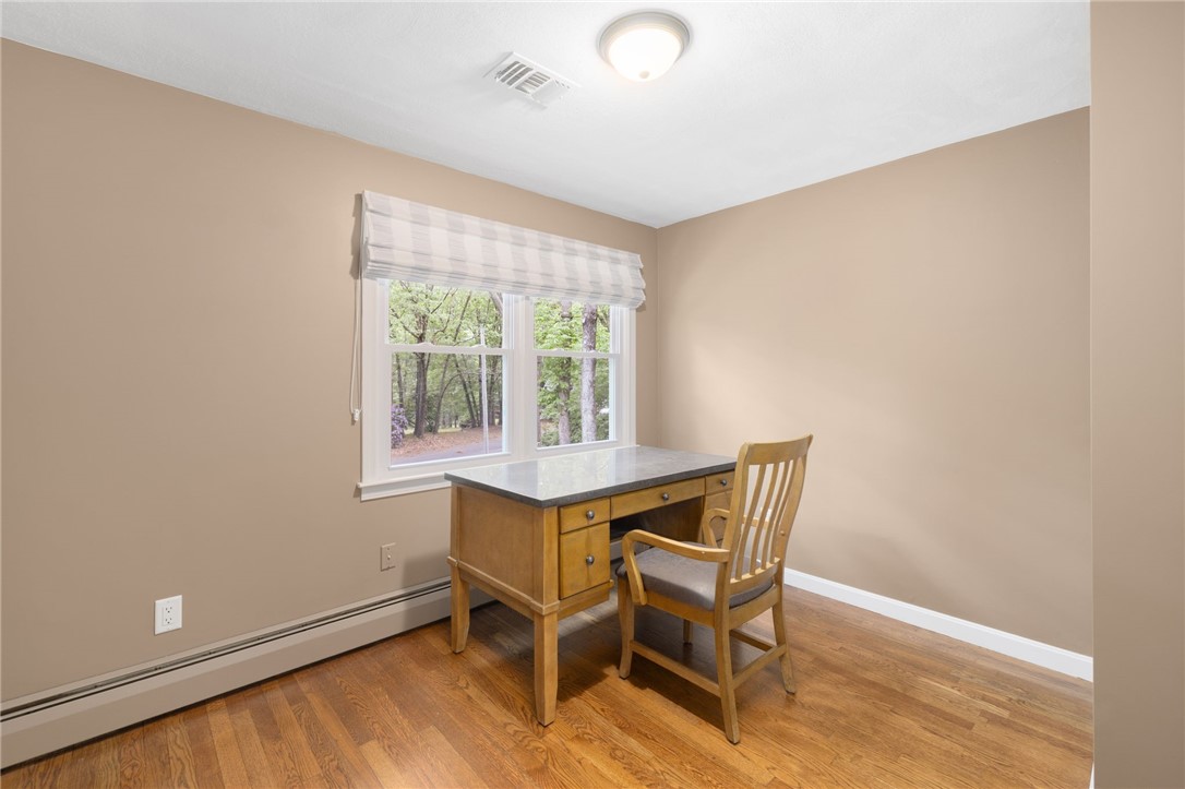 30 Abigail Street Warwick, RI 02818 - Photo 22 of 38