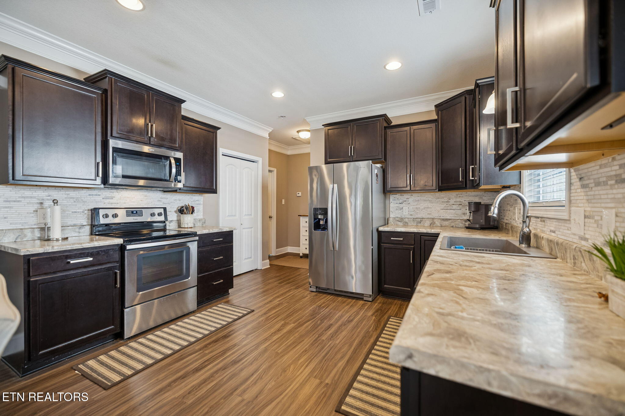 515 Broadberry Avenue Oak Ridge, TN 37830 - Photo 12 of 58 15-515 Broadberry Ave - 033