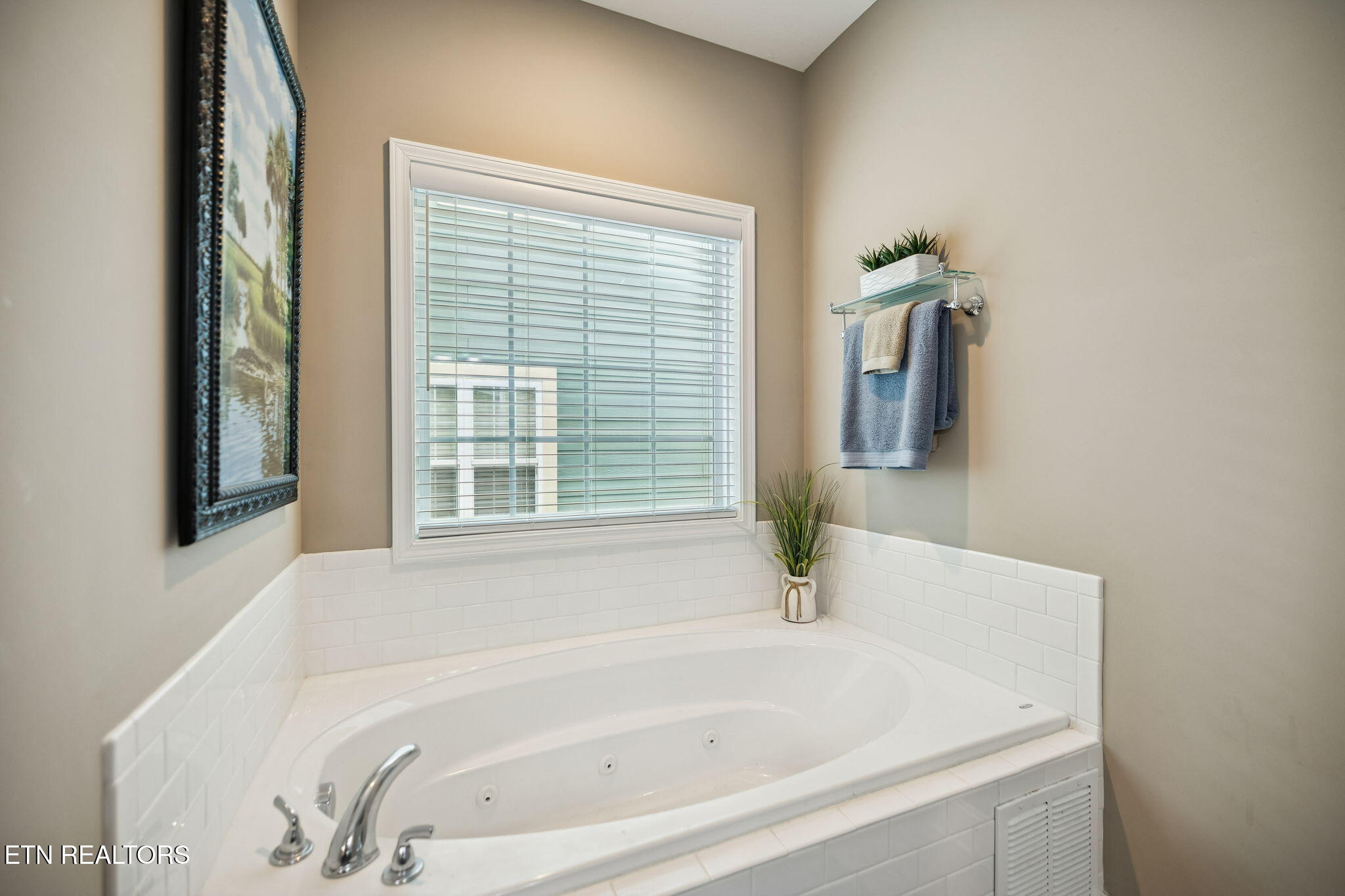 515 Broadberry Avenue Oak Ridge, TN 37830 - Photo 21 of 58 26-515 Broadberry Ave - 044