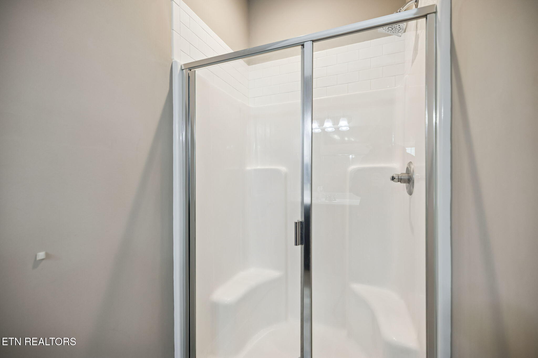 515 Broadberry Avenue Oak Ridge, TN 37830 - Photo 23 of 58 28-515 Broadberry Ave - 046