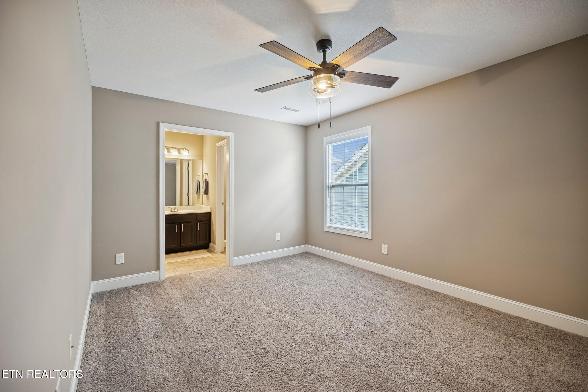 515 Broadberry Avenue Oak Ridge, TN 37830 - Photo 29 of 58 36-515 Broadberry Ave - 011