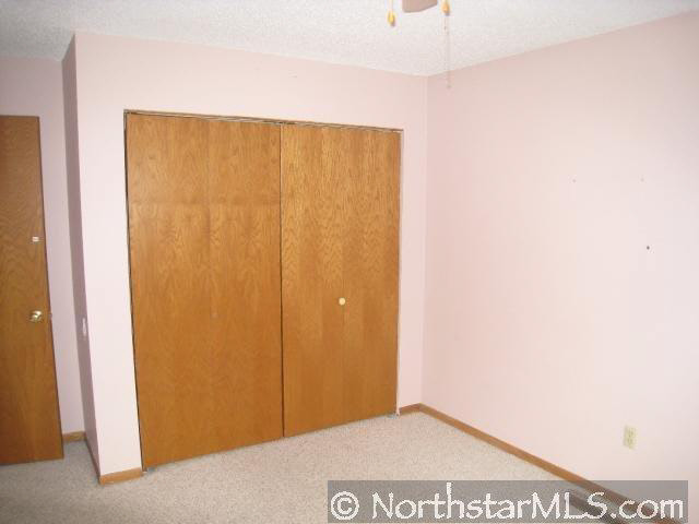 1976 42nd Street Northwest Rochester, MN 55901 - Photo 5 of 10