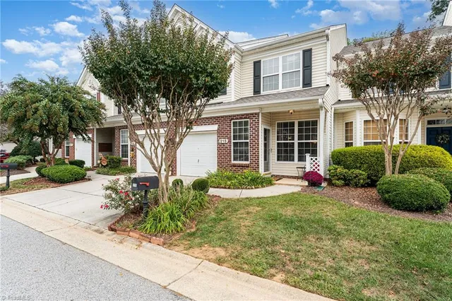 $335,000 | 215 Channel Cove Court, Jamestown, NC 27282