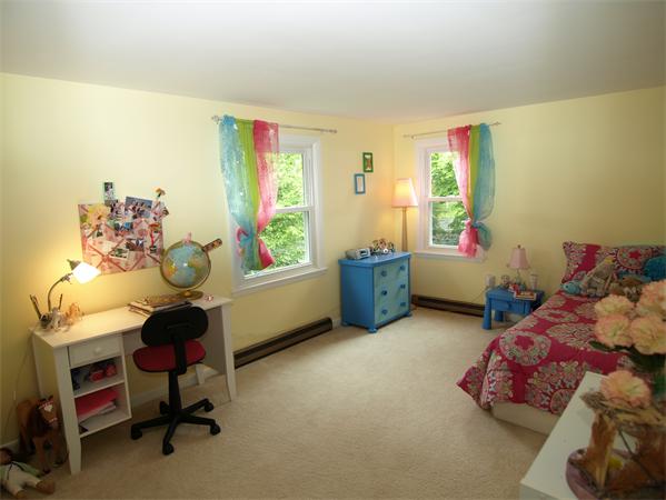 233 Wattaquadock Hill Road Bolton, MA 01740 - Photo 11 of 17 Gallery Image 11