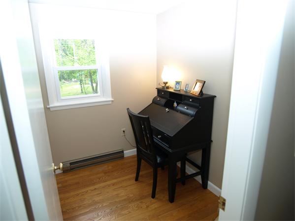 233 Wattaquadock Hill Road Bolton, MA 01740 - Photo 12 of 17 Gallery Image 12