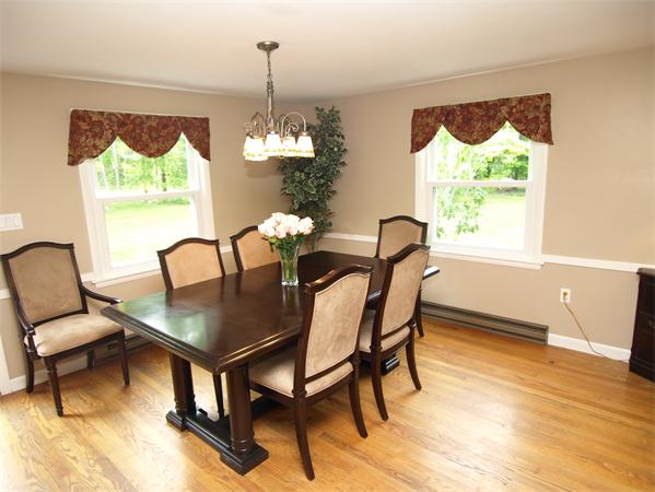 233 Wattaquadock Hill Road Bolton, MA 01740 - Photo 5 of 17 Gallery Image 5