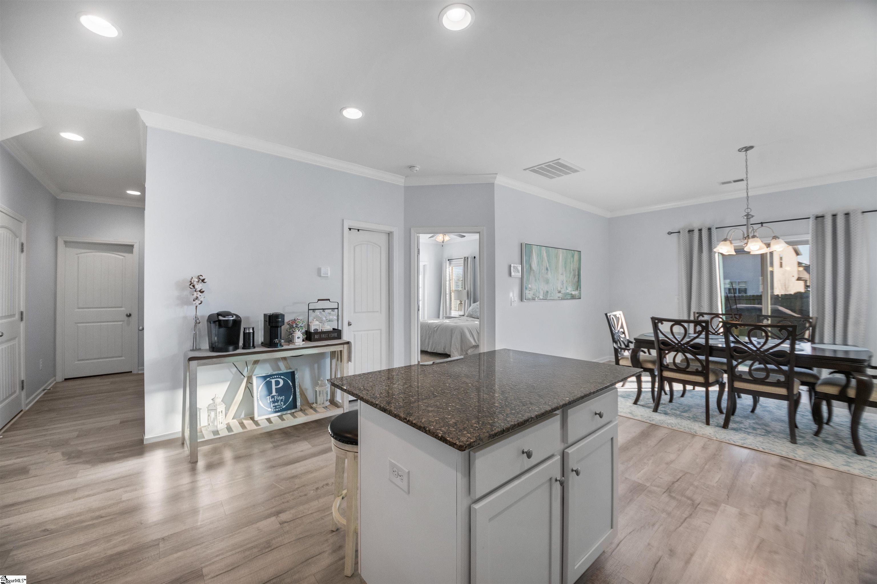 716 Camberwell Road Simpsonville, SC 29680 - Photo 4 of 30 Gallery Image 4