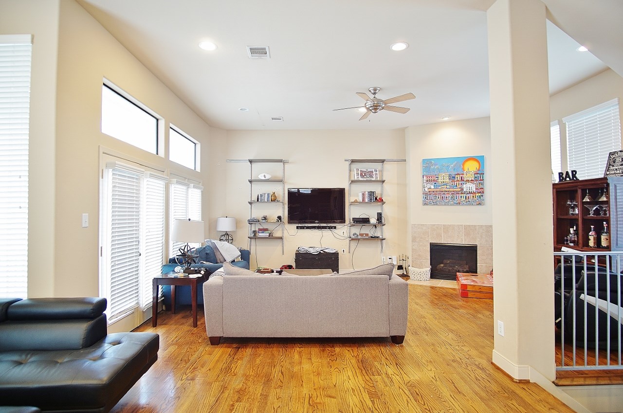 818 Lester Street Houston, TX 77007 - Photo 6 of 24