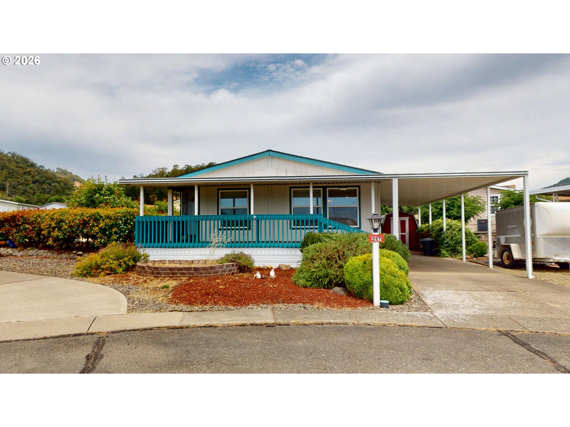 217 Shadow Ranch Lane Roseburg, OR 97470 - Photo 2 of 42