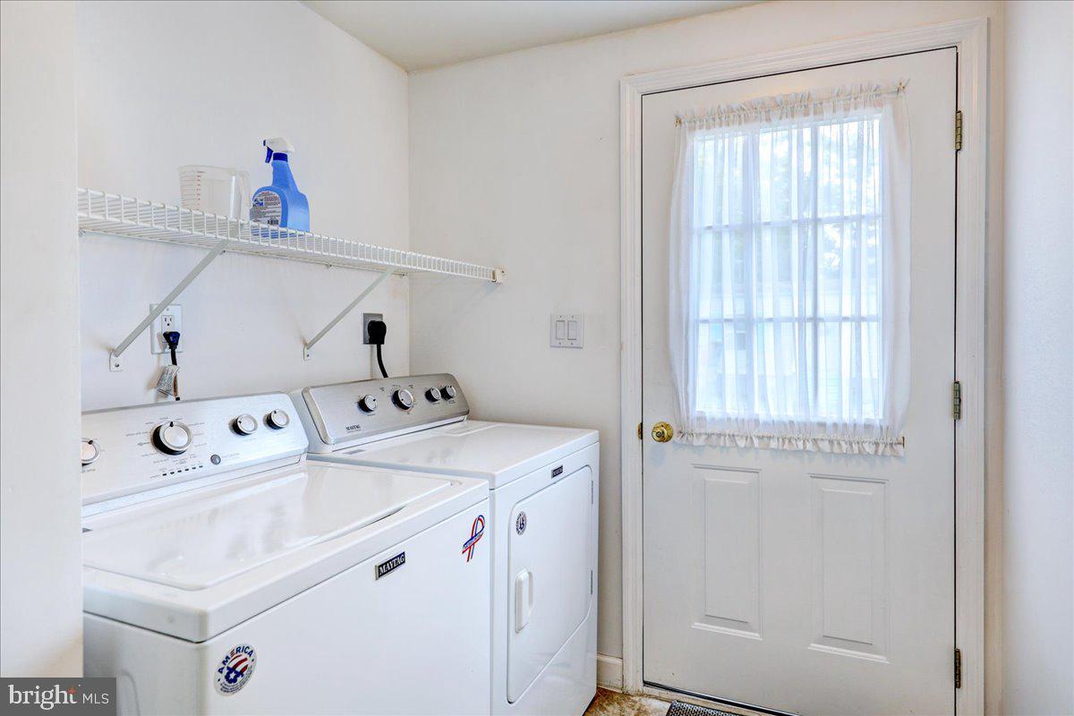 30929 Maplewood Road Ocean View, DE 19970 - Photo 28 of 31 Laundry Room & Second Entry