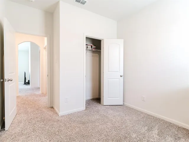 $2,000 | 608 Aqueduct Drive, Seagoville, TX 75159