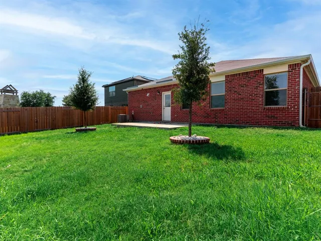 $2,000 | 608 Aqueduct Drive, Seagoville, TX 75159