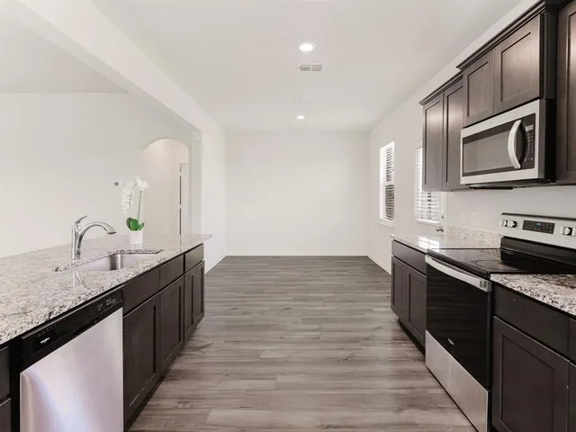 $2,000 | 608 Aqueduct Drive, Seagoville, TX 75159