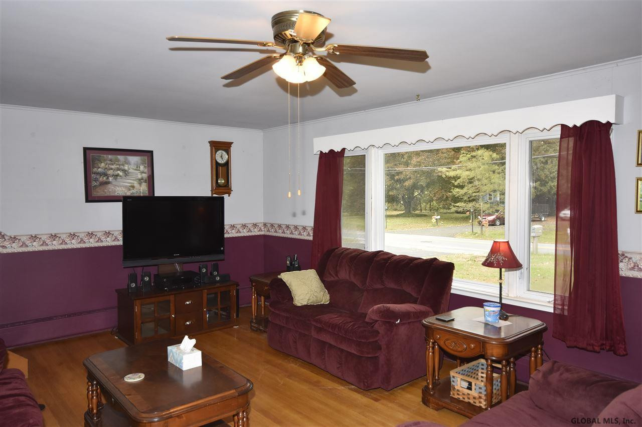 482 Church Road Albany, NY 12203 - Photo 10 of 36 Photo 10