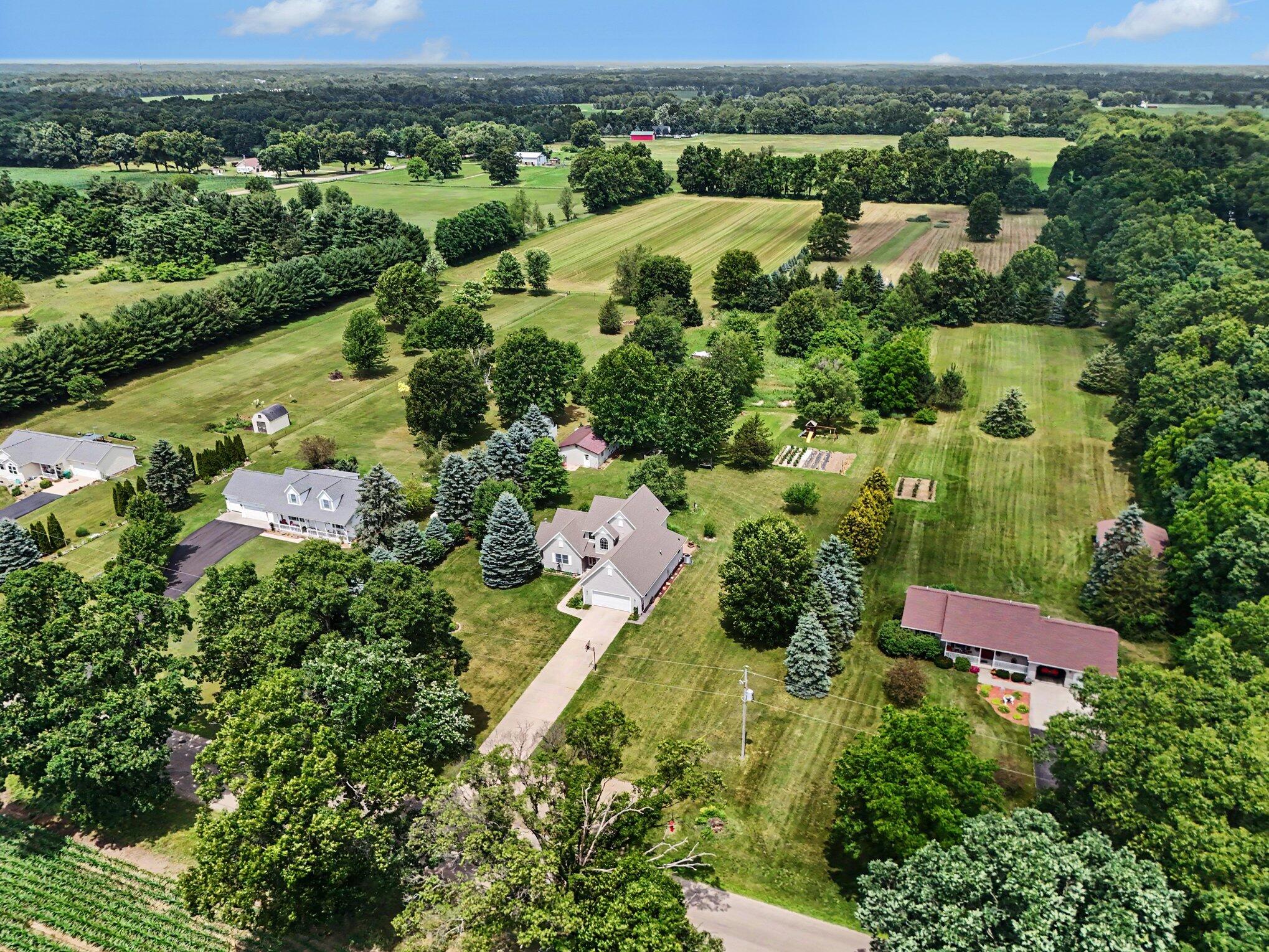 17704 Moorepark Road Three Rivers, MI 49093 - Photo 28 of 32 029_file_2805
