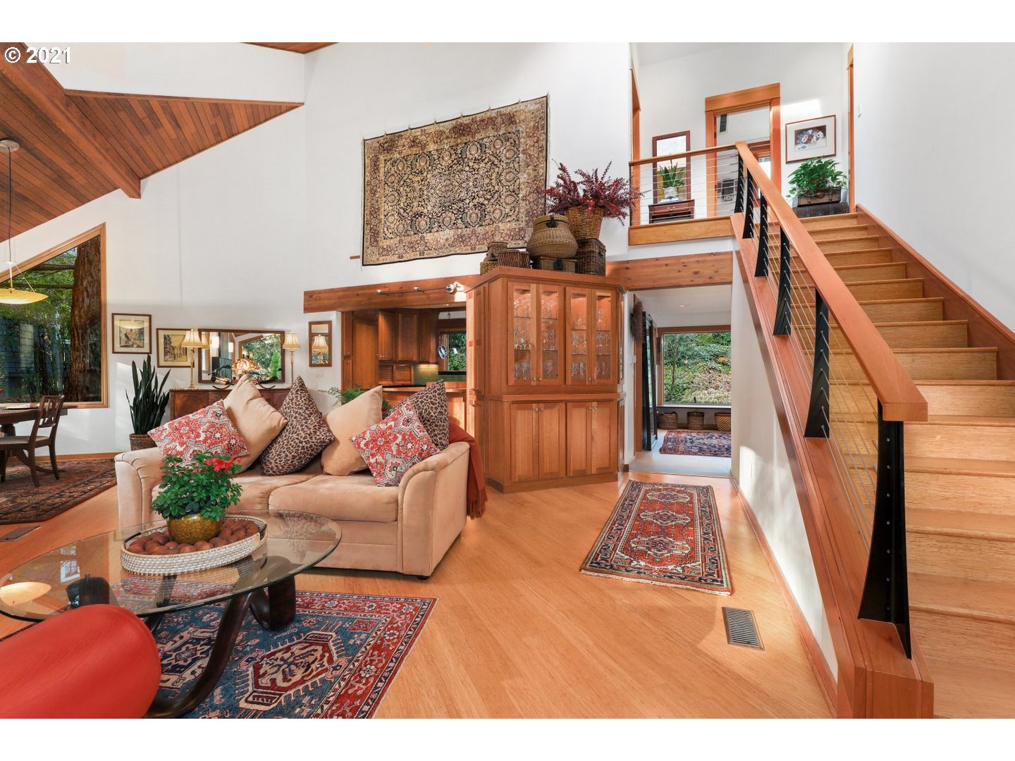 9812 Southwest Lancaster Road Portland, OR 97219 - Photo 8 of 32 Gallery Image 8