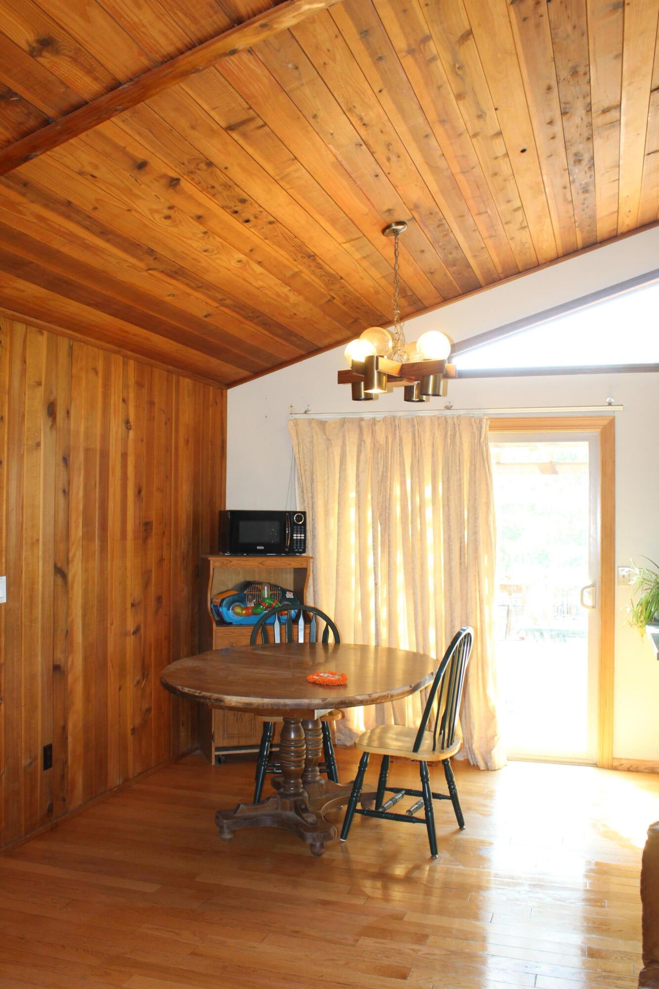 61151 Ladera Road Bend, OR 97702 - Photo 6 of 16 Dining