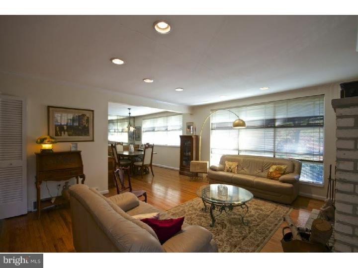 1736 Green Valley Road Havertown, PA 19083 - Photo 2 of 25 Living Room