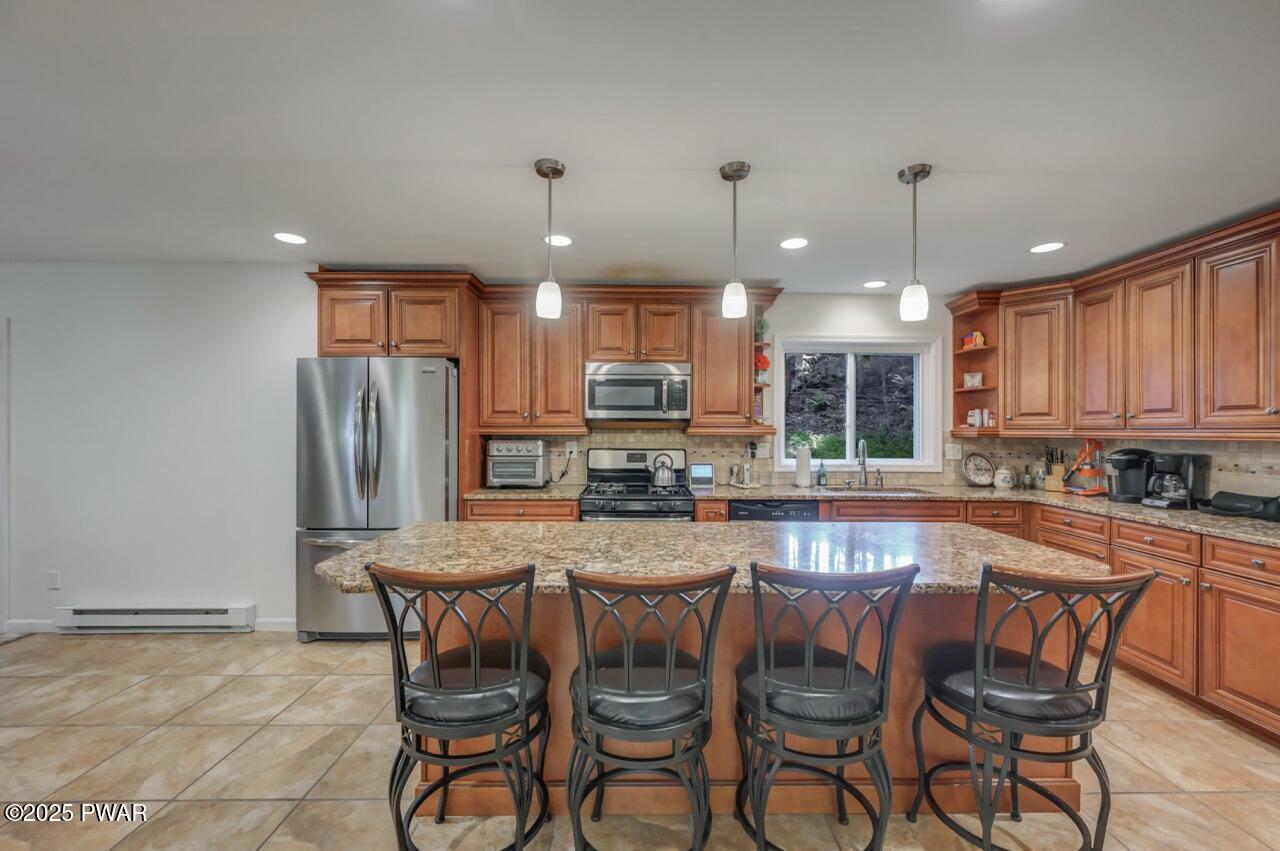 204 Ridgeview Drive Lake Ariel, PA 18436 - Photo 14 of 116 204 Ridgeview Dr 16 Large