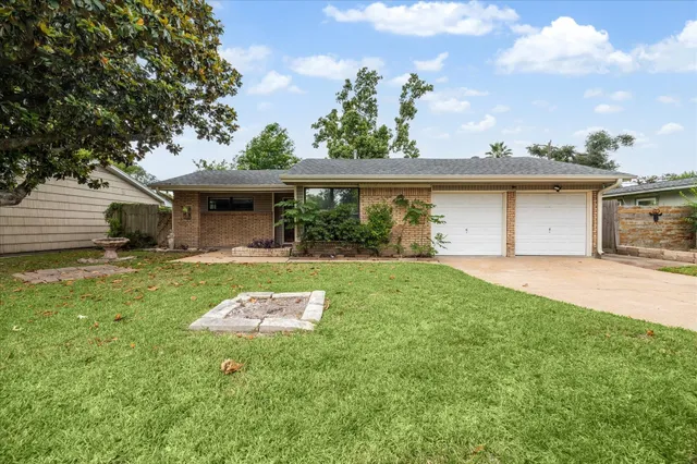 $2,100 | 2009 Sedgie Drive, Houston, TX 77080
