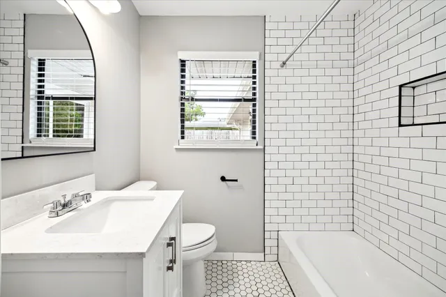 $2,100 | 2009 Sedgie Drive, Houston, TX 77080