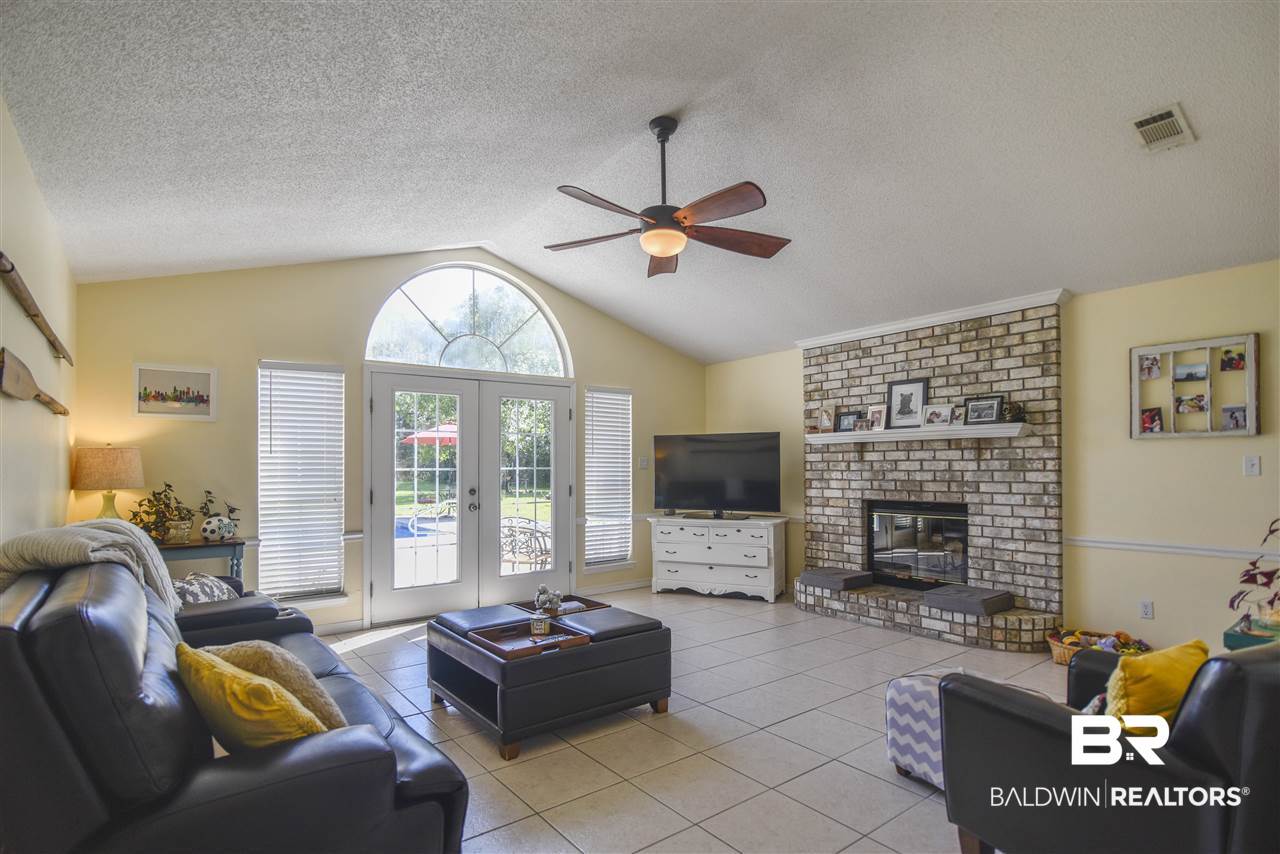 18525 Kendrick Road Robertsdale, AL 36567 - Photo 21 of 36