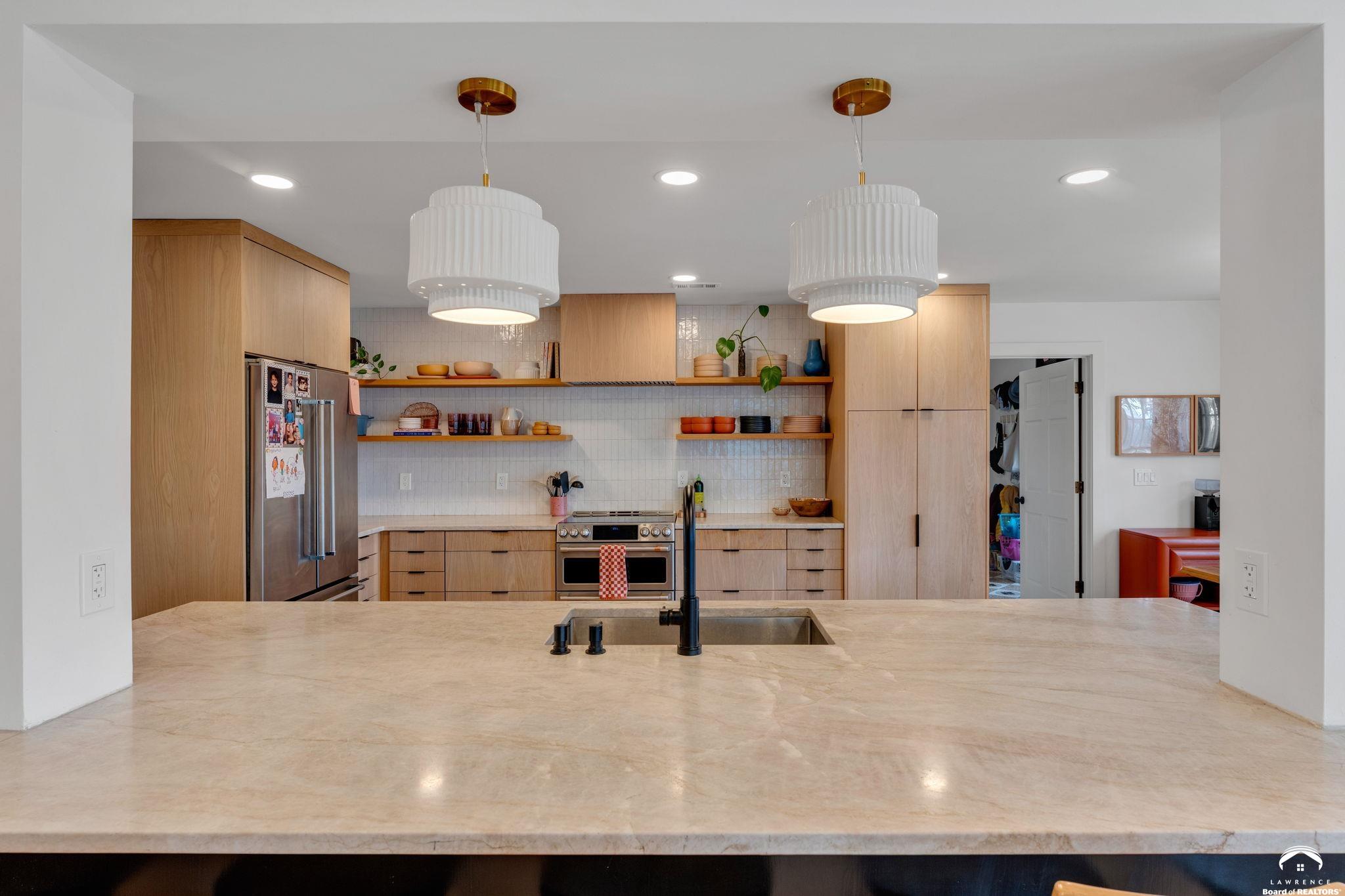 1304 Lawrence Avenue Lawrence, KS 66049 - Photo 16 of 62