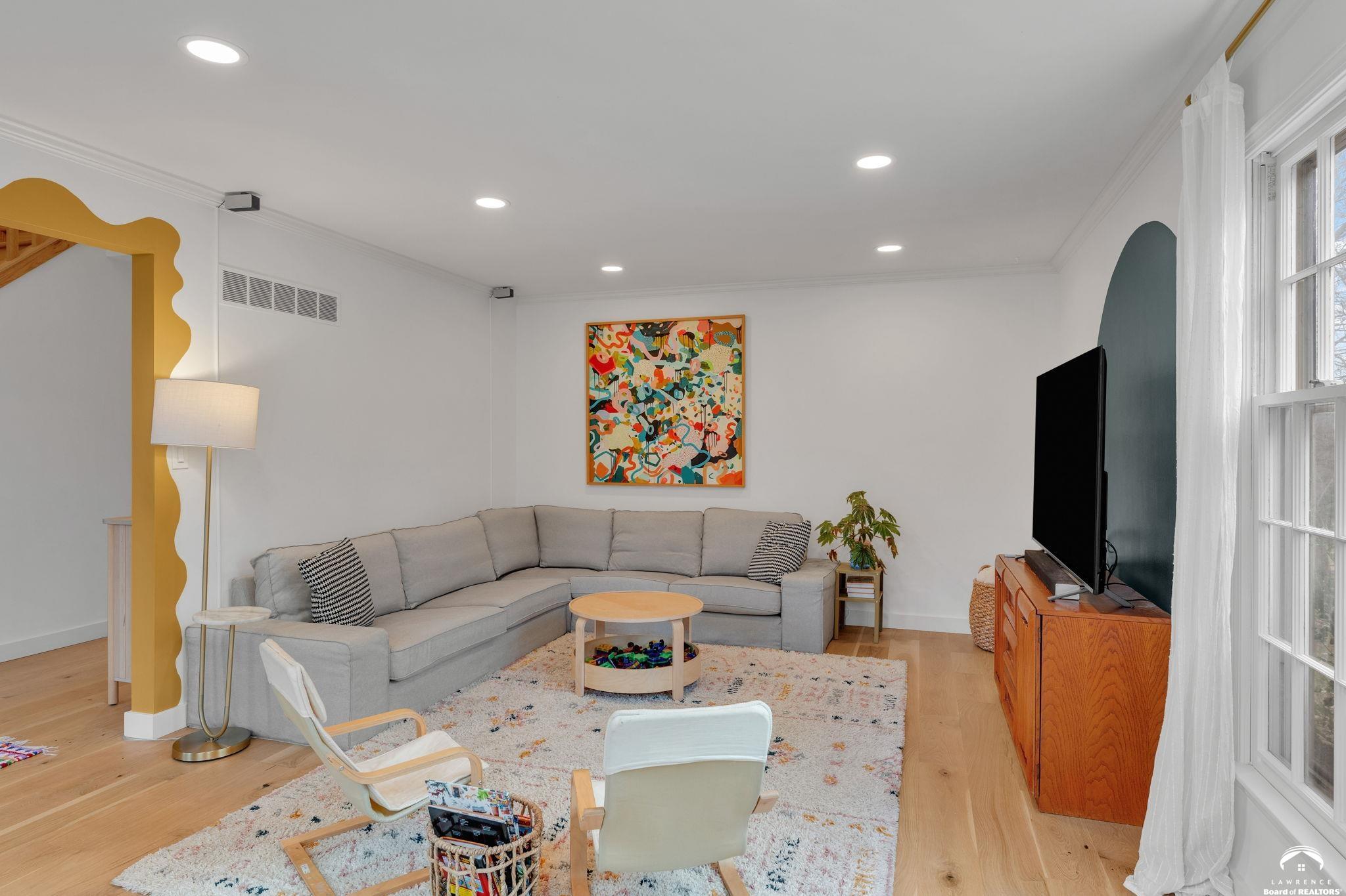 1304 Lawrence Avenue Lawrence, KS 66049 - Photo 10 of 62