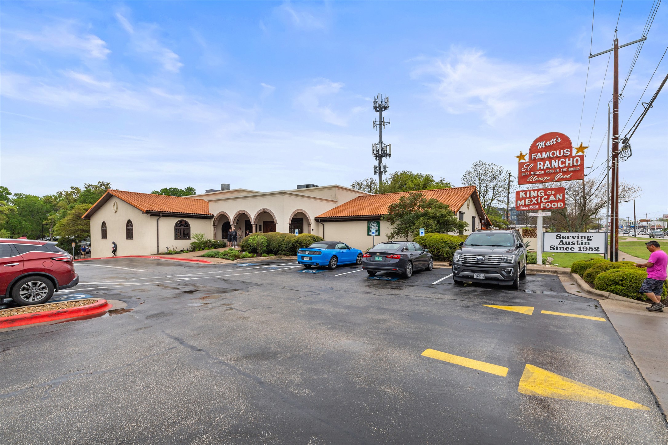 830 Banister Lane Austin, TX 78704 - Photo 27 of 38 So, so close to all things S. Lamar! Famous Matt's El Rancho for tacos & margs!