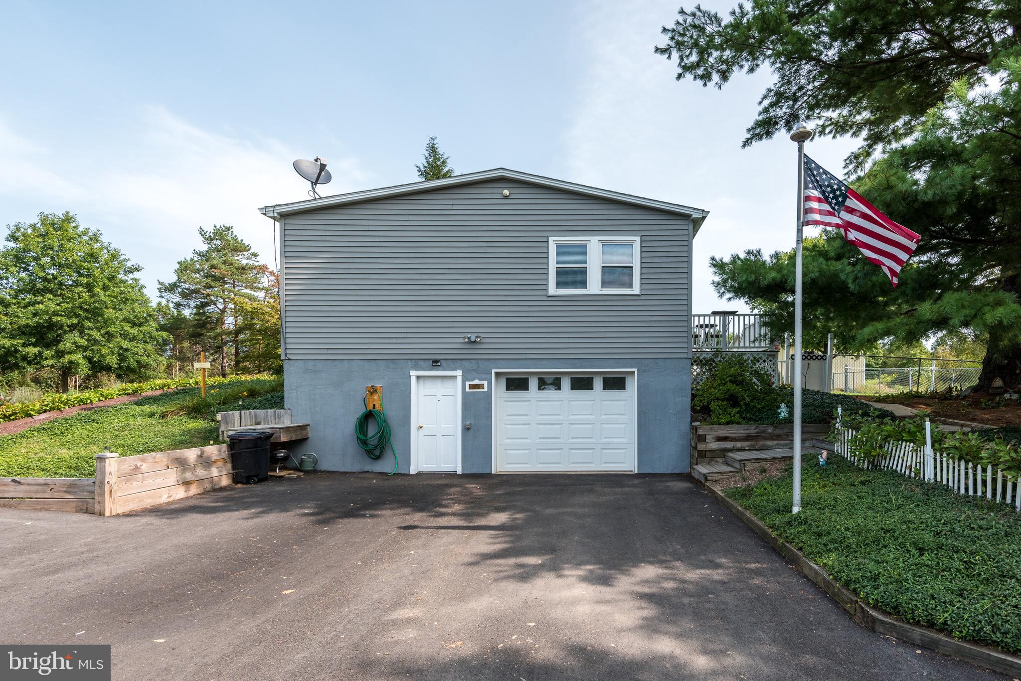 3602 Church Road Perkiomenville, PA 18074 - Photo 23 of 26 Garage