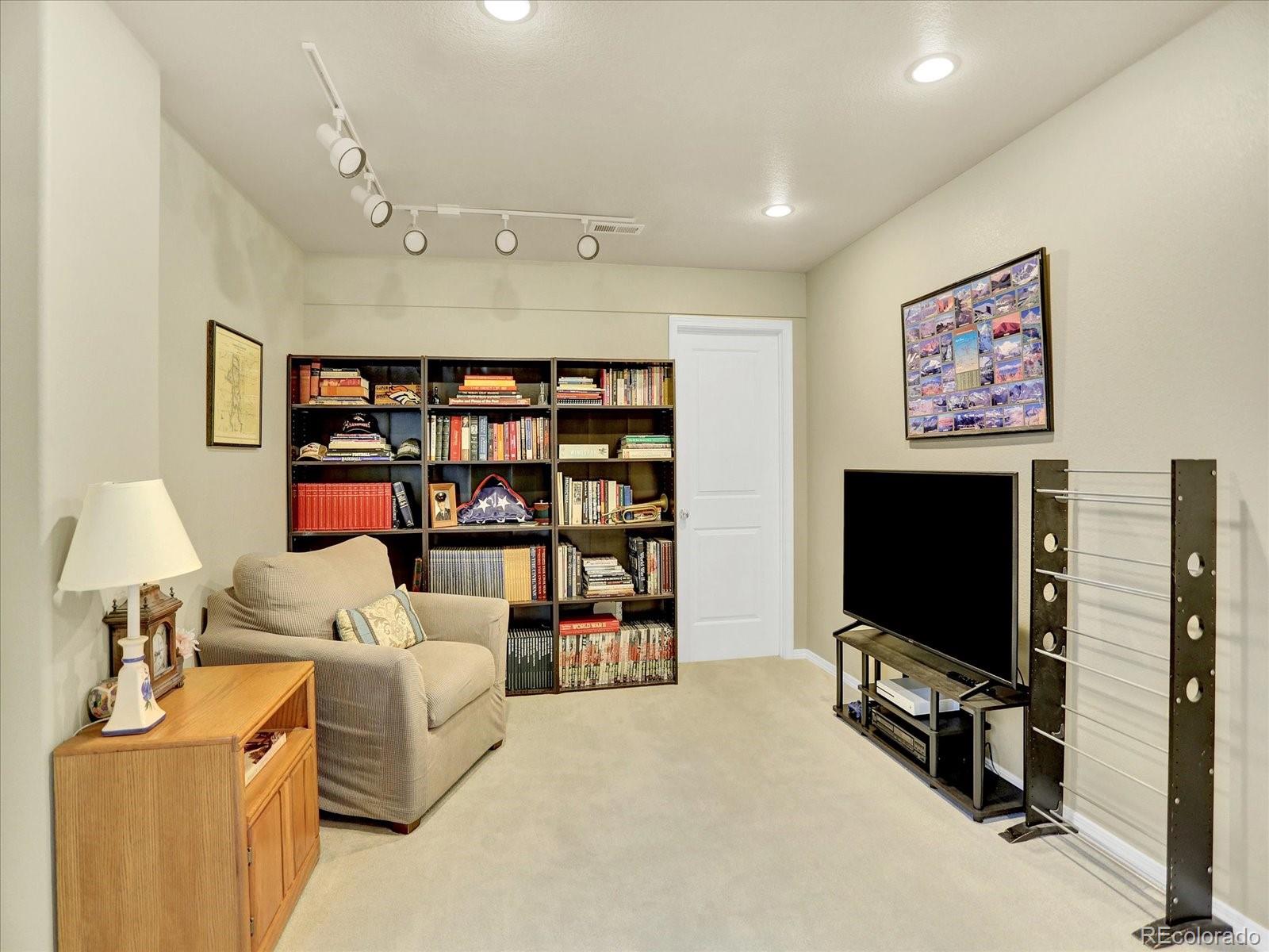 9774 Burberry Way Highlands Ranch, CO 80129 - Photo 28 of 43 Gallery Image 28