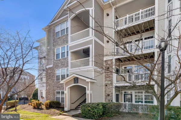 $360,000 | 503 Sunset View Terrace Southeast, Unit 407, Leesburg, VA 20175