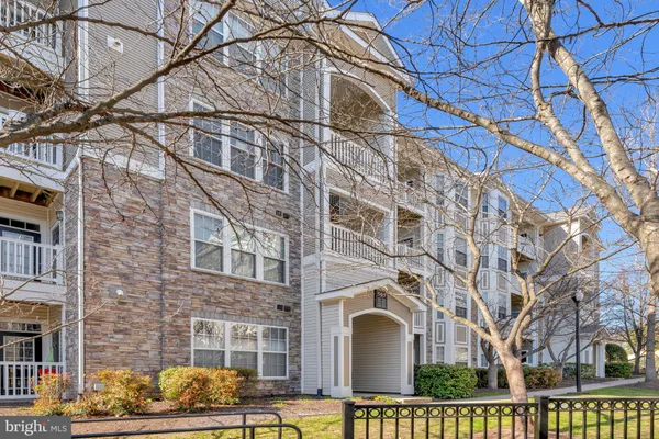 $360,000 | 503 Sunset View Terrace Southeast, Unit 407, Leesburg, VA 20175